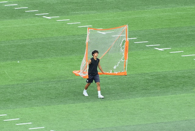 持严格自律 持严格自律